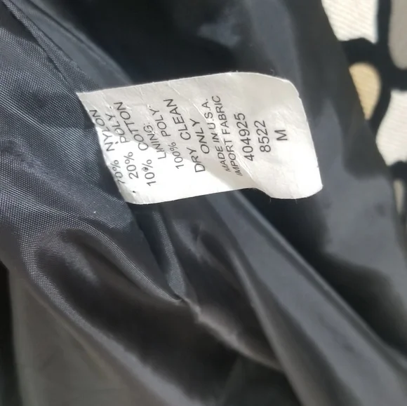 Designer Bently A sassy sleeveless coat jacket  M - Picture 4 of 8